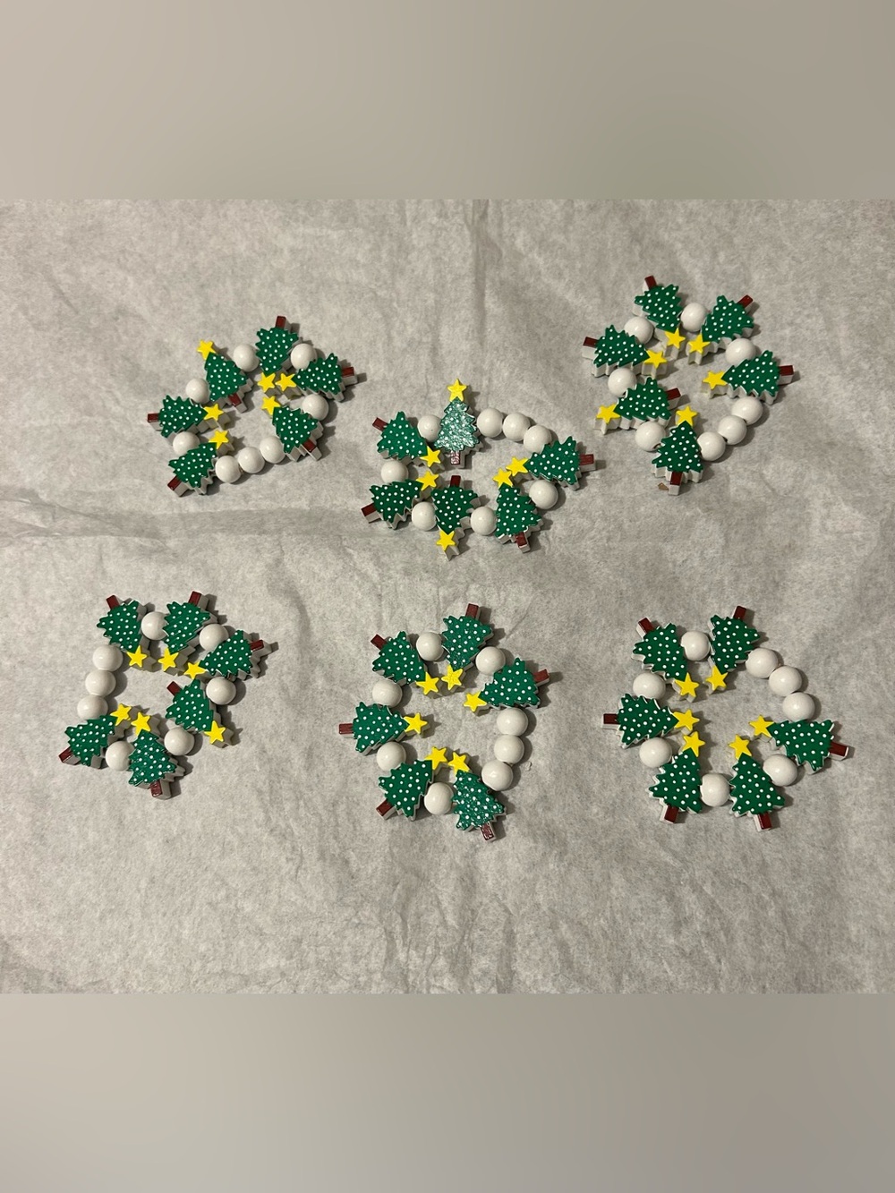 Source Unknown Green & White Christmas Tree Napkin Rings Set
